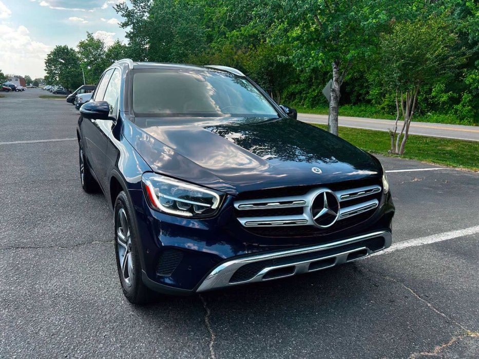 Mercedes-Benz GLC GLC 300      2021