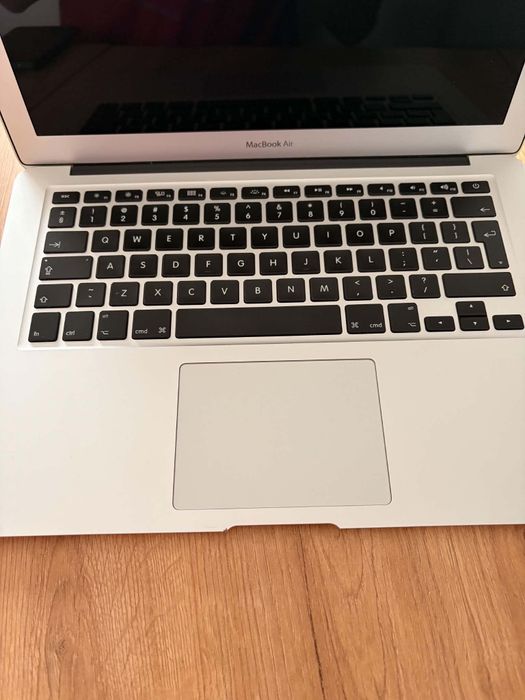 MacBook Air 13" 2017 i5 8GB