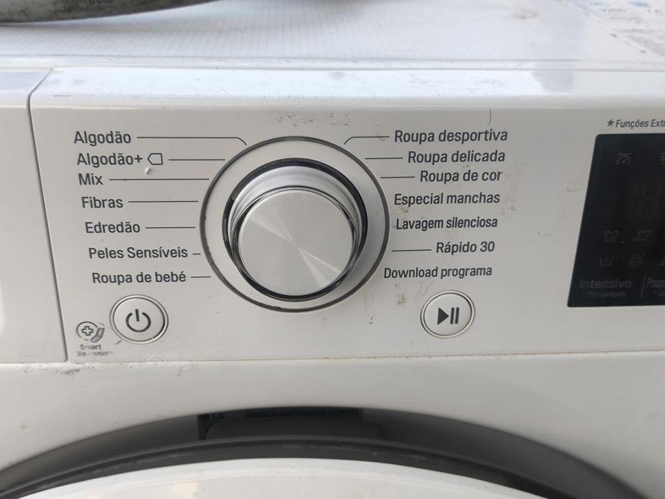 Máquina de Lavar Roupa + Máquina Secar Roupa