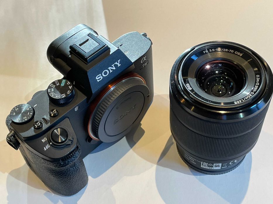Sony Alpha A7 II MK2 ILCE-7M2 + obiektyw SEL2870 + dodatki