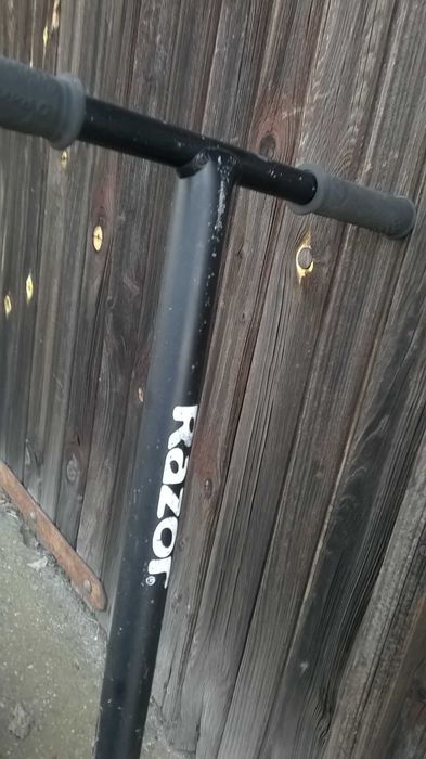 Hulajnoga wyczynowa Razor