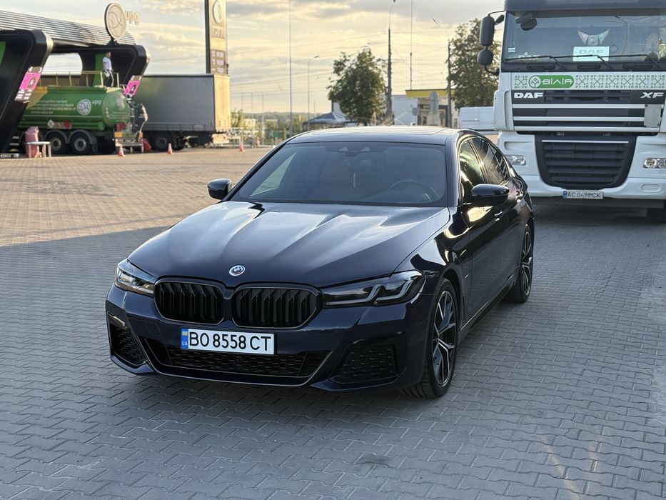 Продаю власне авто BMW 530XE  плагін-гібрид