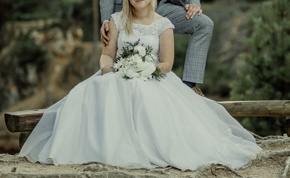 Suknia Ślubna 36/38 szyta koronka stan bdb