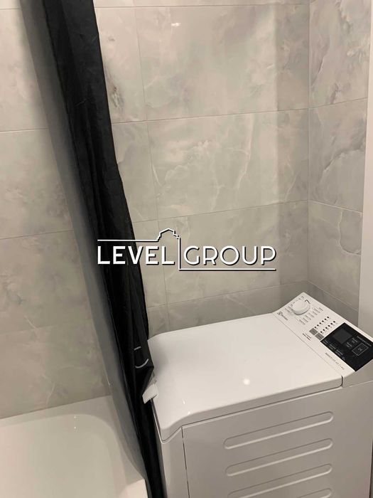 5-к на першому пов 100,3 м.кв. Харківський масив вул Тростянецька 6 ж