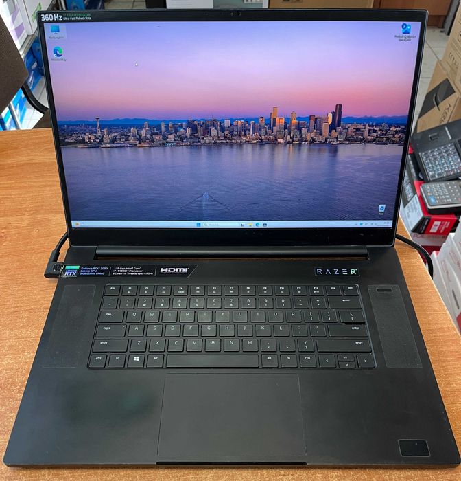 17,3"  Razer RZ09 - Core i7 11-th | 32GB DDR4 | RTX 3080 | 1 TB SSD | Win 11  -  opis