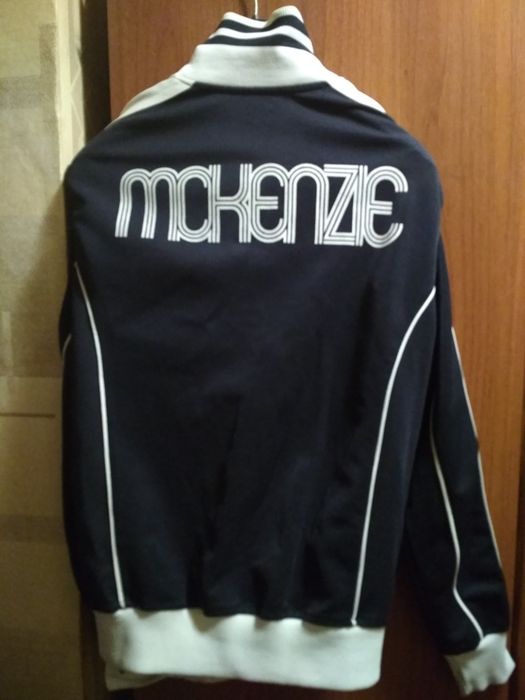 Продам бомбезную олимпийку McKenzie р S.