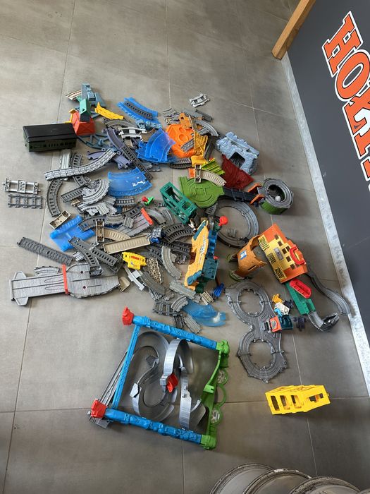 Tomek i przyjaciele megnesy trackmaster poterzny zestaw 180 wagonow