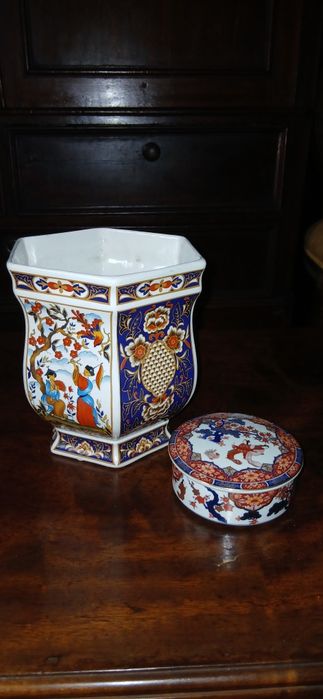 Conjunto de floreira e caixa de jóias