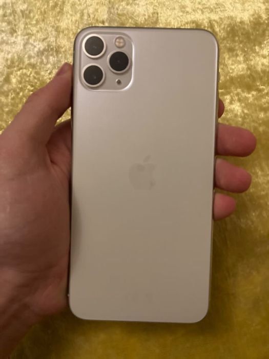Продам айфон 11про макс
