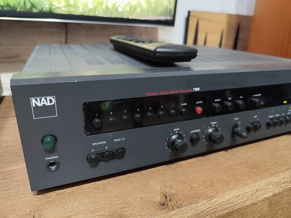 NAD 7100 Monitor Series | Kultowy Amplituner Stereo