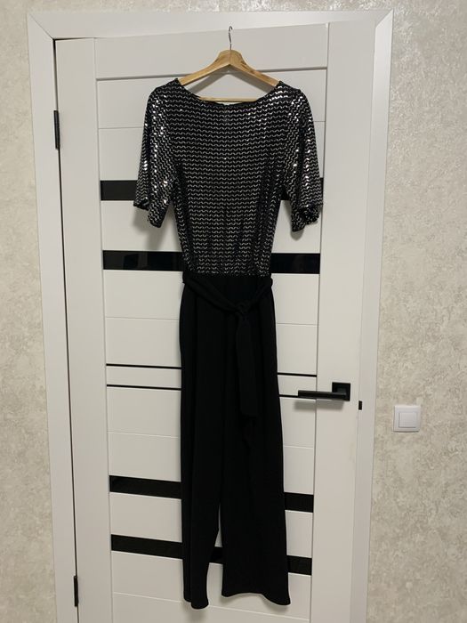 Вечірнє  плаття  (комбінезон)