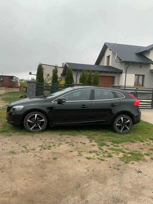 Volvo v40 D2 2015