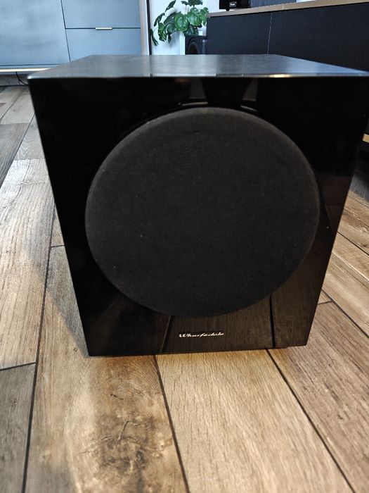 Subwoofer skrzynia basowa zamknięta Wharfedale WH-D8 8" 70W 30-200Hz