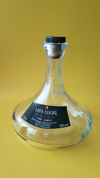 Garrafas de Bebidas vazias ( Vista Alegre, Doble V, Frapin )