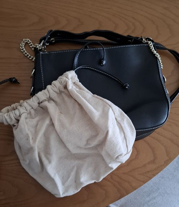 Mala Zara Preta com corrente