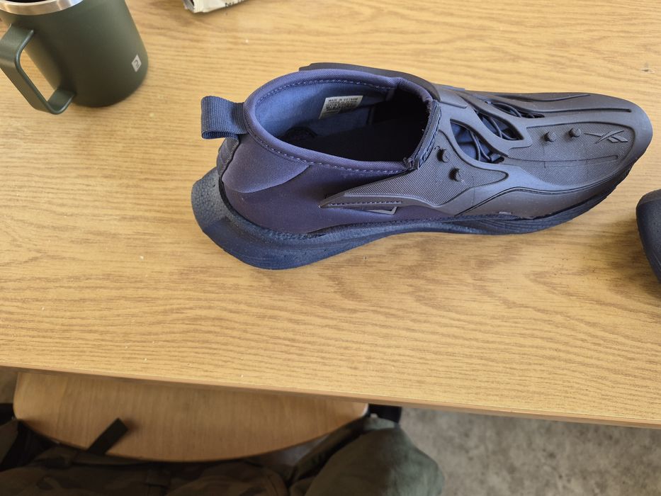 Buty Reebok  do biegania.