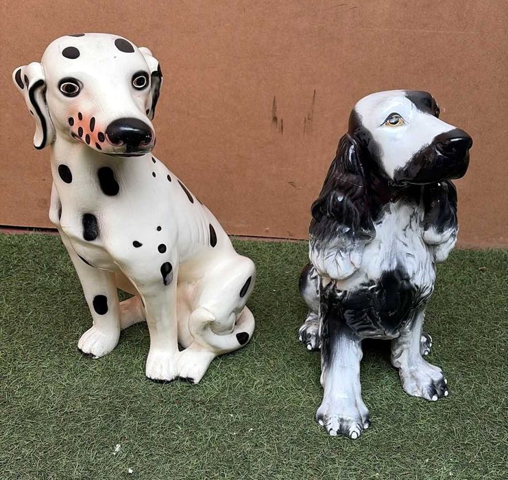 Cães de loiça em bom estado
