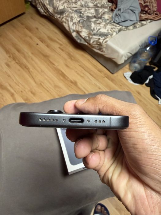 Iphone 17.   256GB