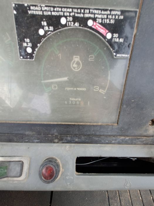 Retroescavadora Case 580 Super LE
