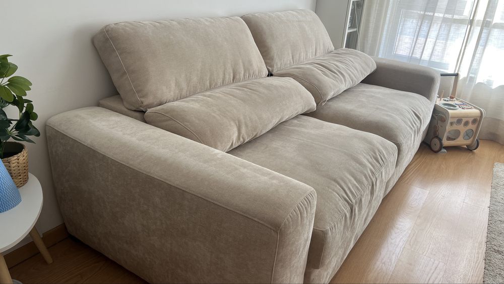 Sofá 3 lugares Bege