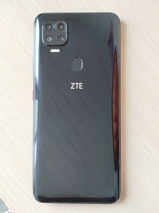 Смартфон ZTE Blade V2020 4/128