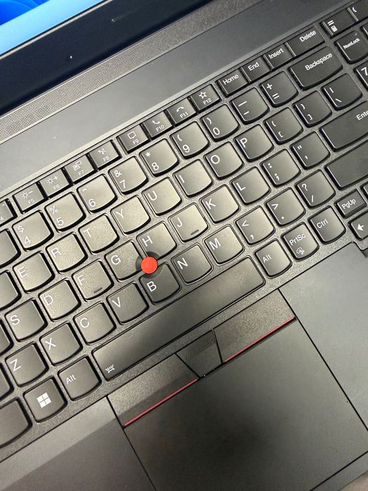 Lenovo thinkpad t15p intel i5 laptop notebook