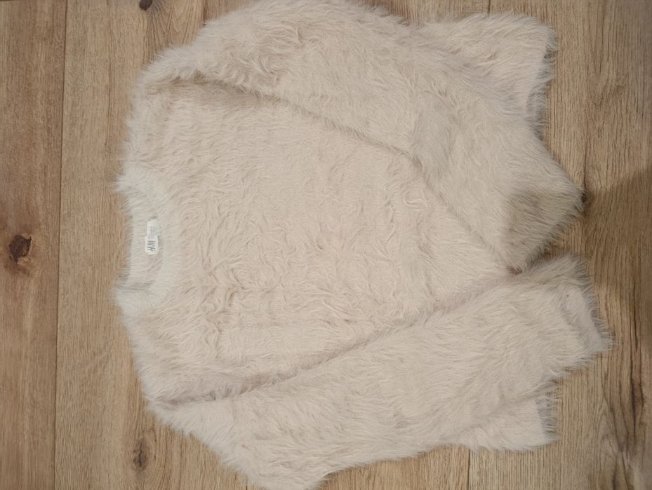 Bluzy i swetry dla dziewczynki