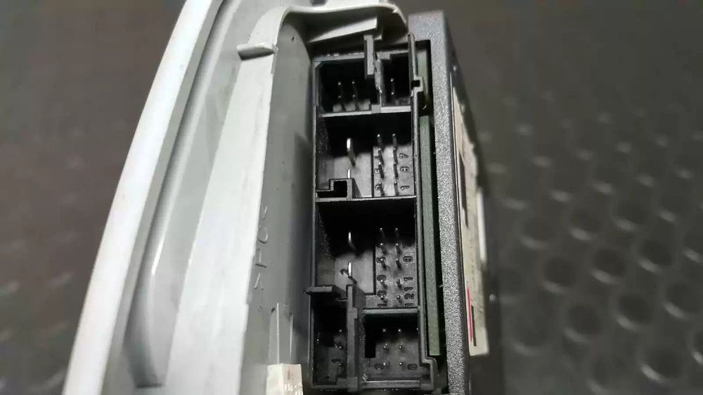 LUZ INTERIOR MERCEDES-BENZ CLASSE C 2004 -A2038202301