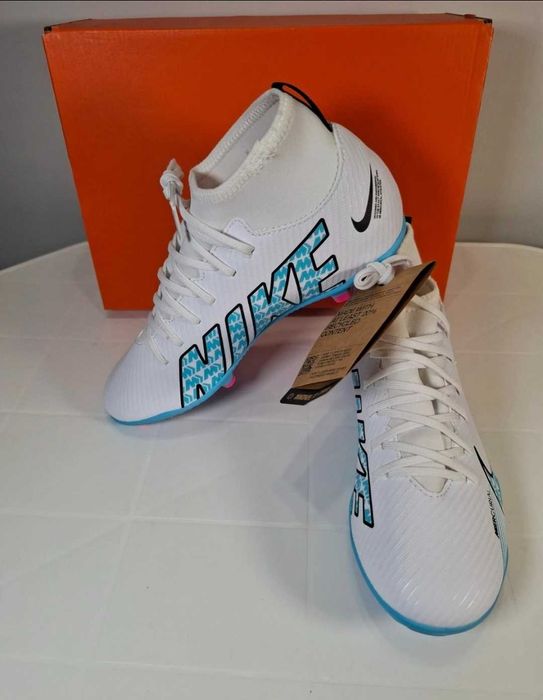 Nowe korki Nike Mercurial Superfly 9  38,5.