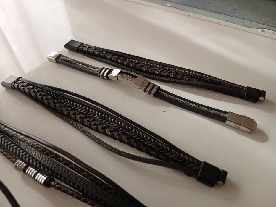 Conj. de 12 pulseiras de Homem