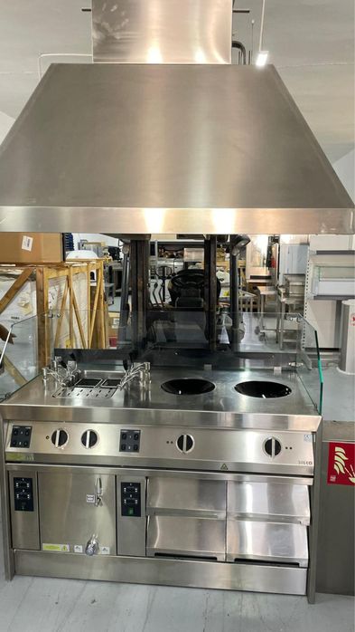 Estacao asiatica Wok  comoleto com exaustor