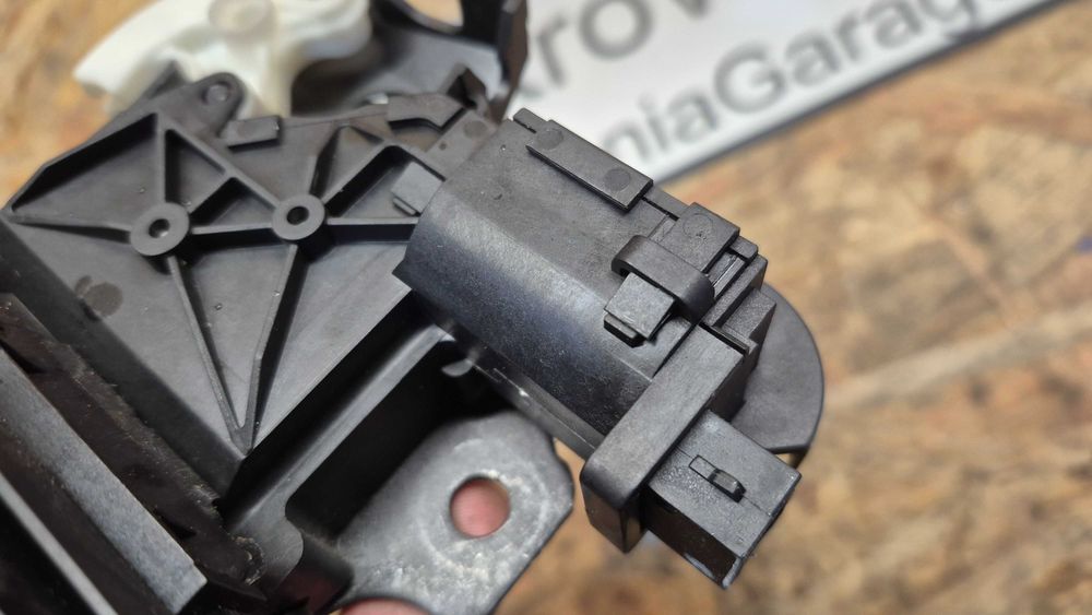 Fechadura Mala Audi A4 B6 B7 Avant 8E de 2000 a 2008 Original