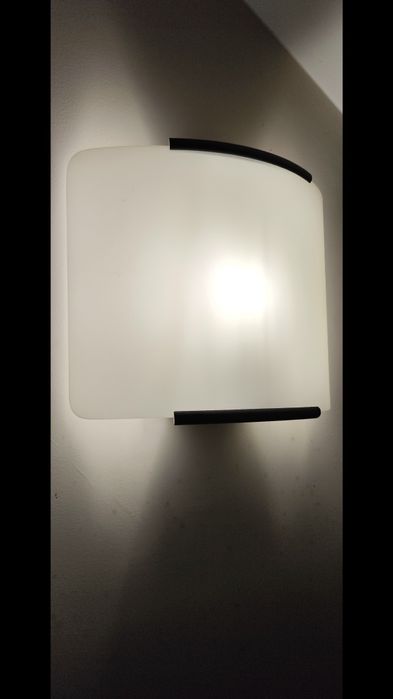 Três candeeiros de parede