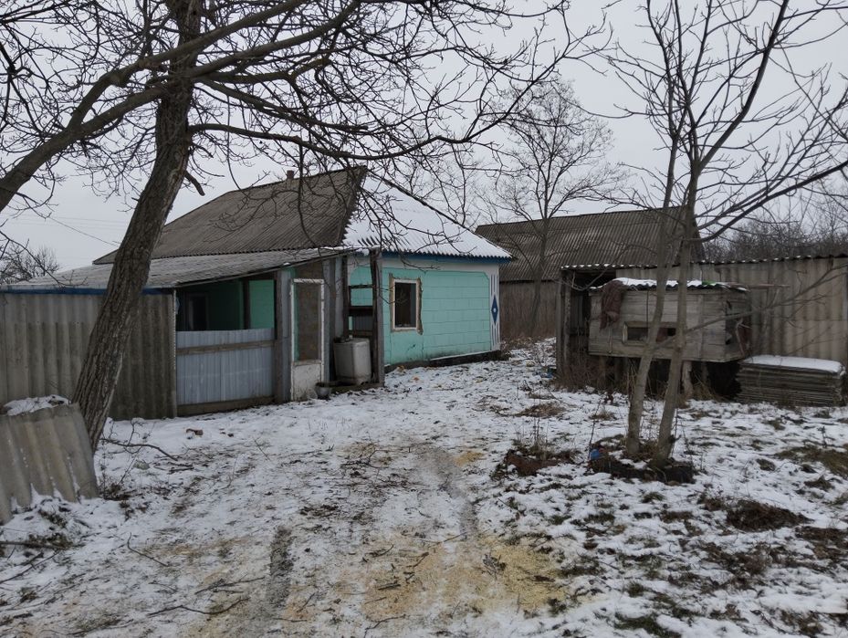 Продам хату у новоархангельську Чернишевського 9