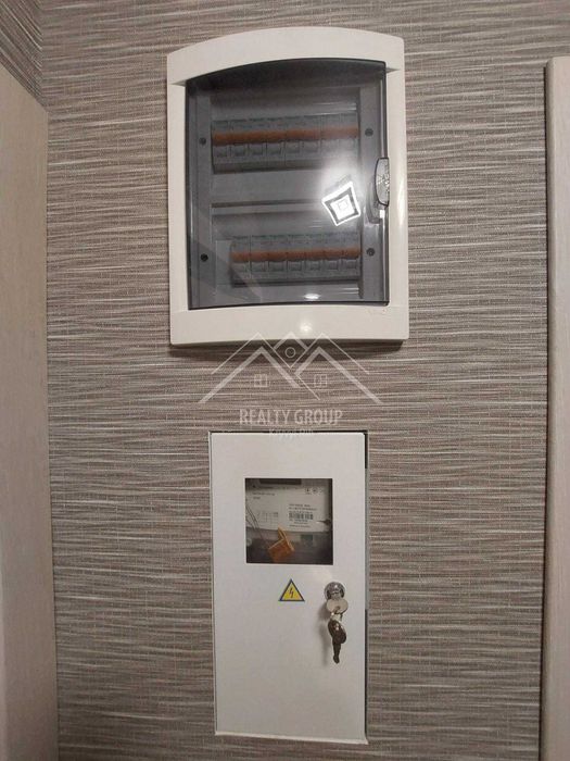 Продаж гарної 3к з ремонтом, меблями та технікою у ЦМ р-ні