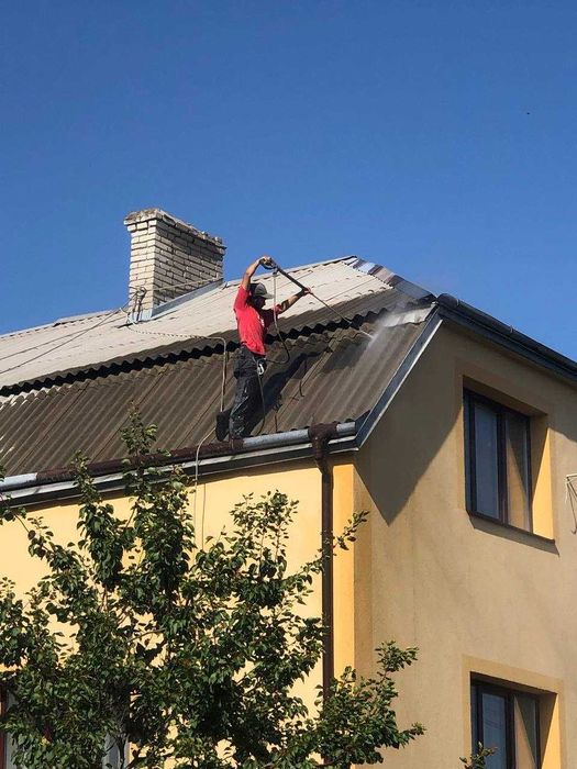 Миття і Очищення даху, криші бруківки сонячних панелей фасаду ПІД КЛЮЧ