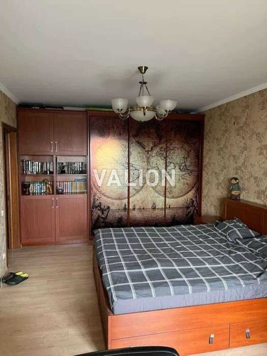 Продам 4-х кім. 114 м.кв. , мкр. Троєщина р-н, вул. Данькевича, 8