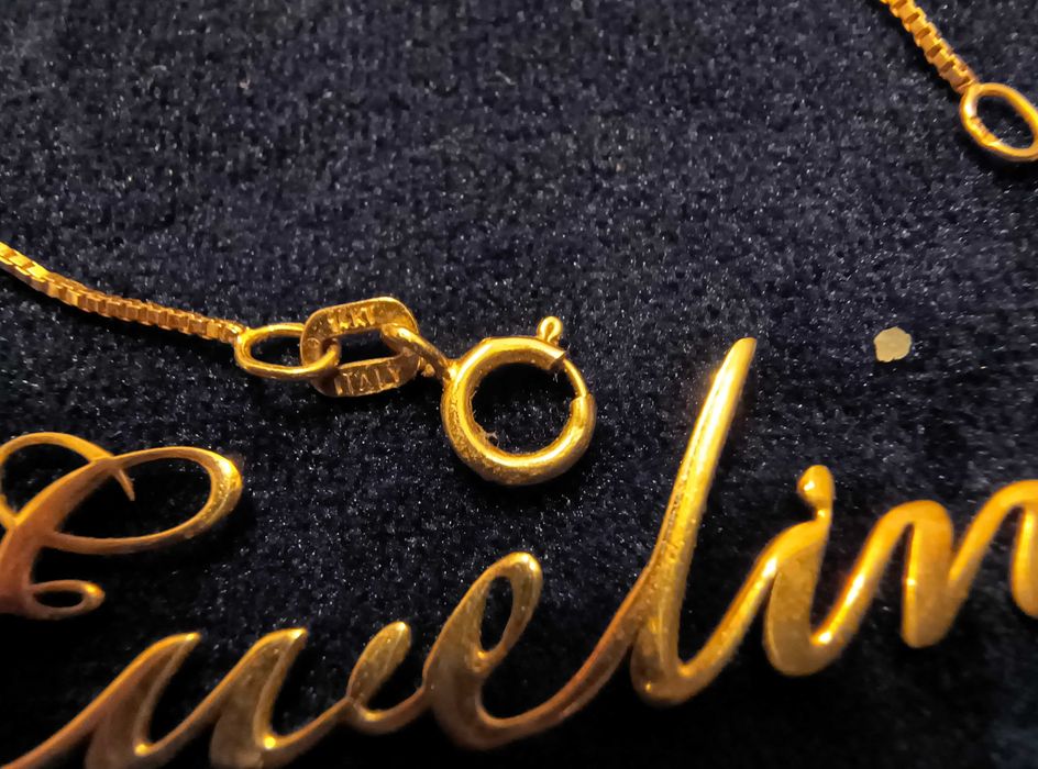 Złoty naszyjnik celebrytka Ewelina Yes