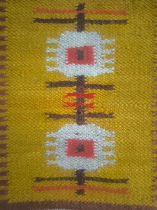 Kilim wełniany na osnowej lnianej