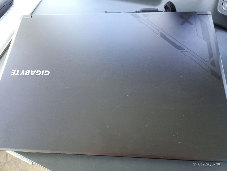 Laptop Gigabyte G6X9KG