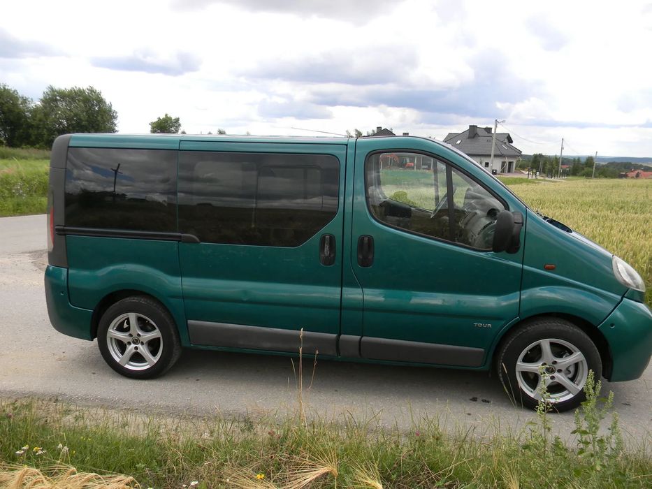 Renault Trafic Piękny Wersja L1H1 -Limitowana 8 Osób Klima