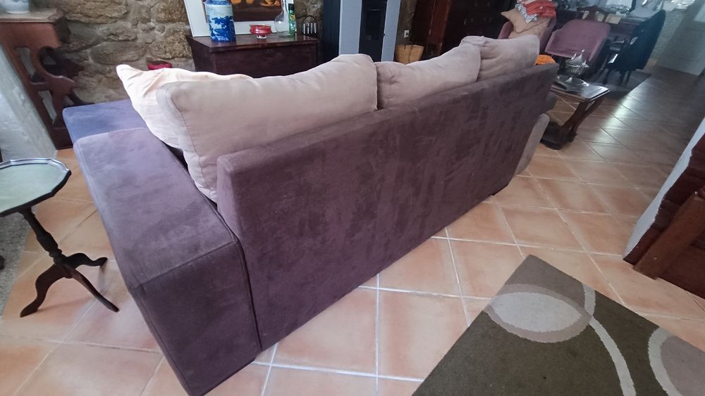 Sofá castanho 3 lugares