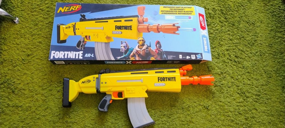 Бластер Nerf продам