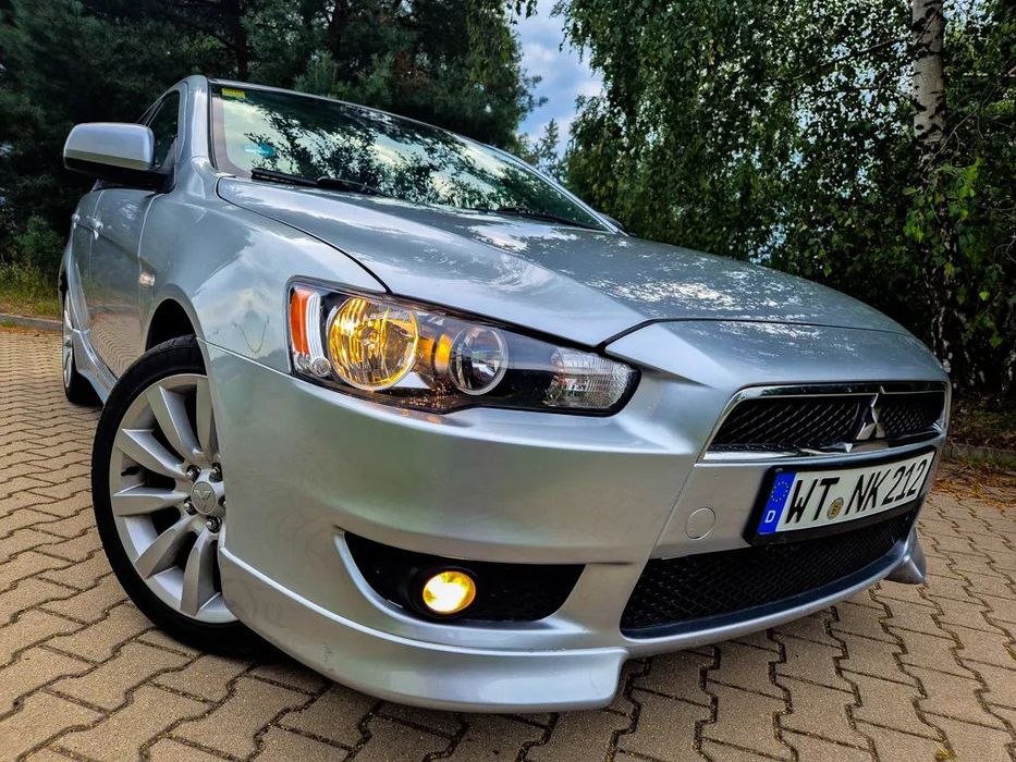 Mitsubishi Lancer