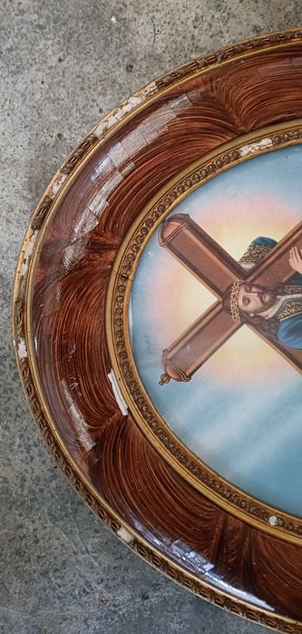 Quadro oval antigo do Senhor dos Passos, uma invocação a Jesus Cristo.