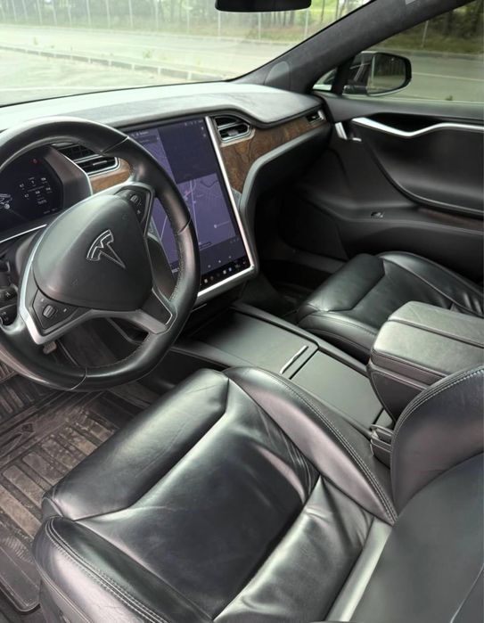Tesla model S 100кВт