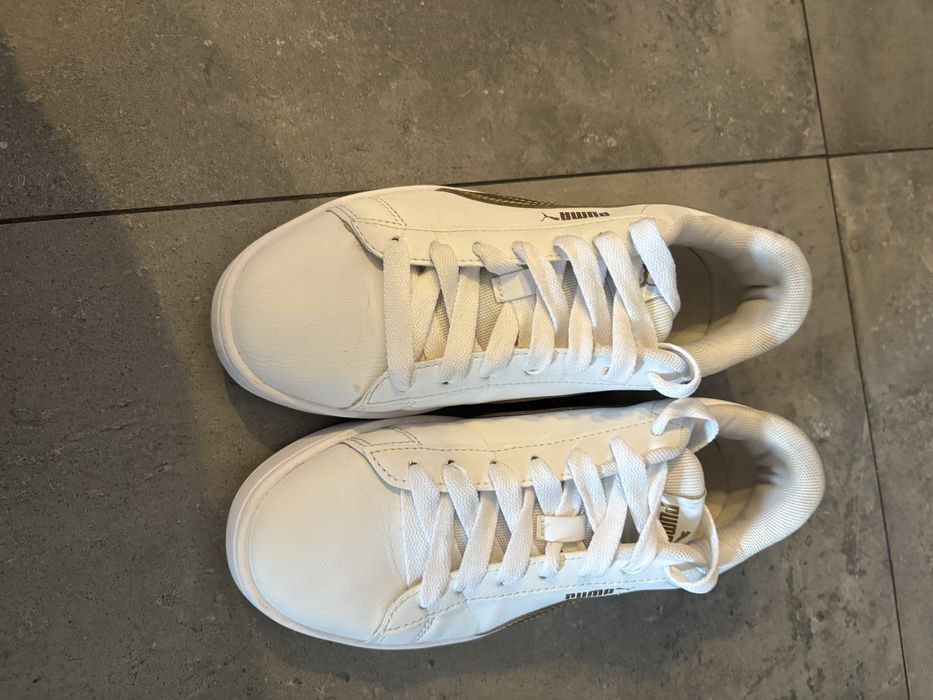 Buty pumy kolor zloty
