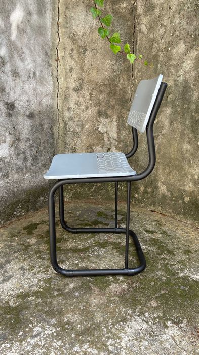 Retro Cadeira Escola - renovada