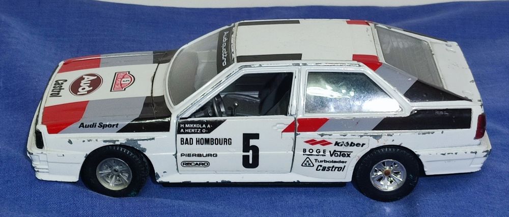 Lancia Quattro. Escala: 1/24