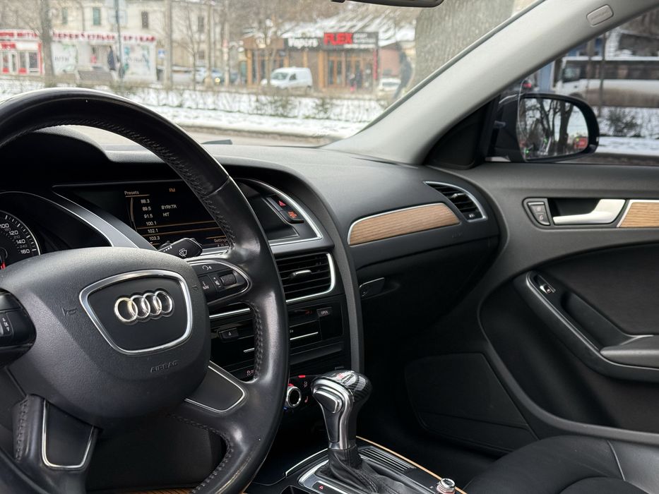 Audi a4 2013рік, 2.0 бензин, повний привід